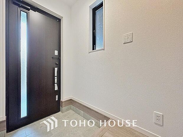 「玄関」「ただいま」・「おかえり」。新居で交わす家族同士の何気ないやり取りがただ何となく嬉しいんです。自分のお家を手に入れた事の喜びが感じられるお客様からの素敵なエピソードです。