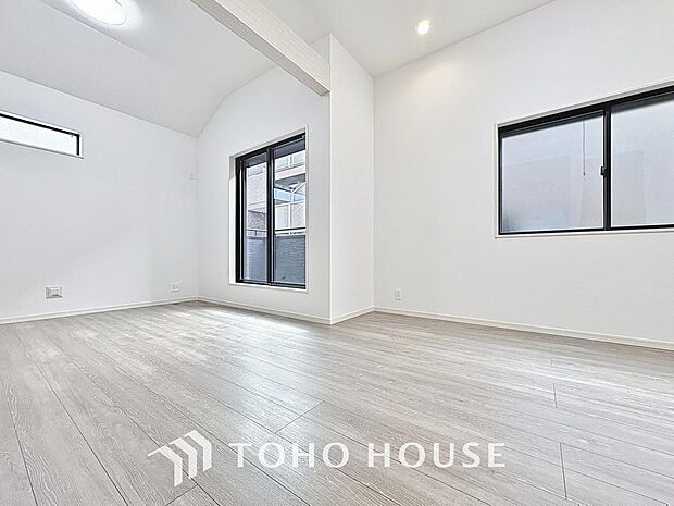 「寛ぎの空間リビング」毎日過ごす場所だからこそ、飽きのこないデザインが大事。本当に欲しい「寛げる空間」を実感して頂けます。