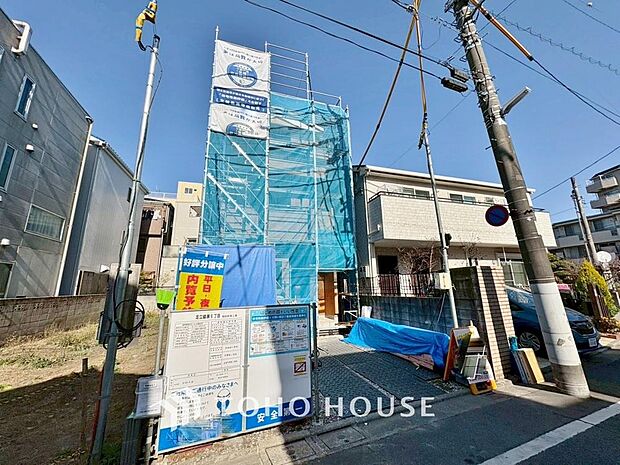 「外観」単に見た目や質感の良さだけではなく、建物の基礎や構造といった、目には見えにくい部分にもこだわります。住まいの本質の部分から、住み心地や安全性を見つめ直しました。