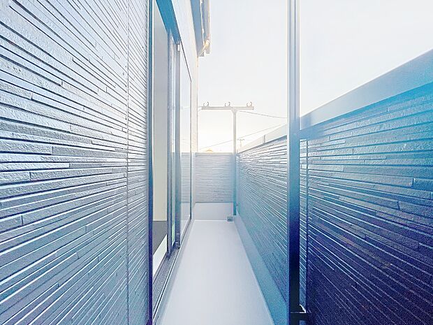 「バルコニー」