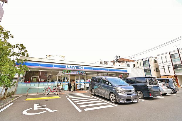ローソン行徳駅前2丁目店　624m