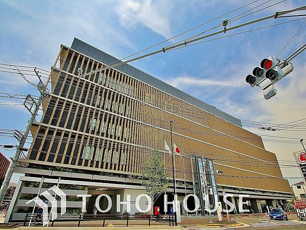 市川市役所第二庁舎まで約681m。