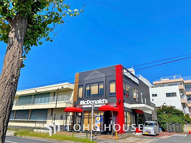 マクドナルド 保木間店　801ｍ