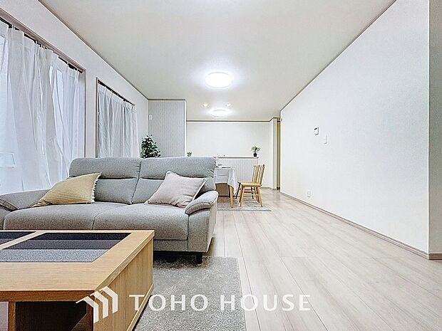 家は、ただ生活する場ではなく、笑顔の毎日、安らぎの日々のために、暮らしを愉しく、快適にする場所。