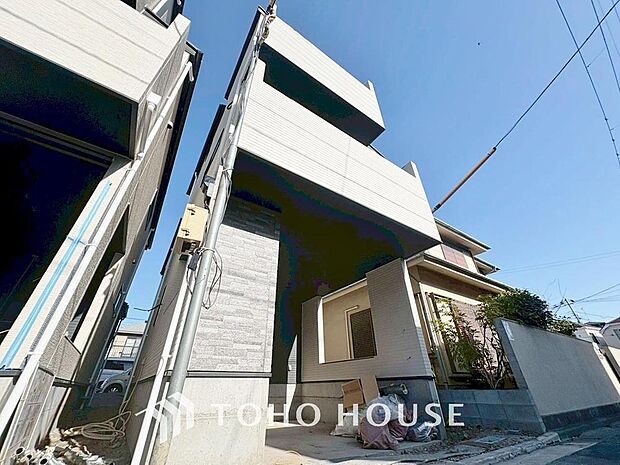 「外観」ただ「　住む　」だけじゃない。　気持ち良く住んで欲しい気持ちをこめて・・・。　お家の事、街の事、お金の事、　何でも相談して下さい。