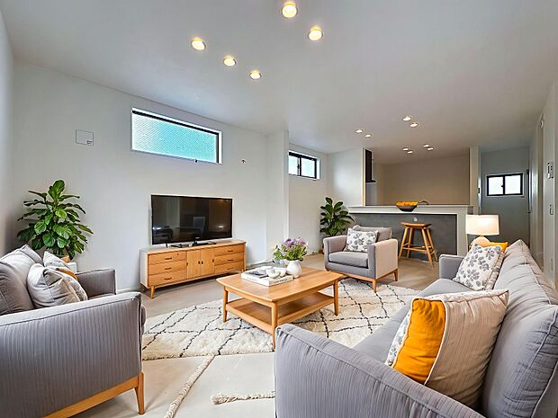 作り手の「気持ちの良いリビングでお過ごししていただきたい」という思いを感じさせます。(画像内の家電・家具等はCGです。本物件には付帯されません。)