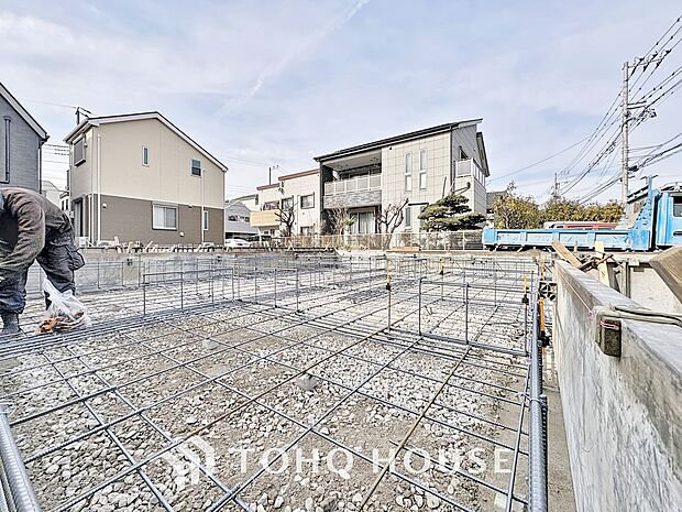 「現況」ただ「 住む 」だけじゃない。 気持ち良く住んで欲しい気持ちをこめて・・・。 お家の事、街の事、お金の事、 何でも相談して下さい。