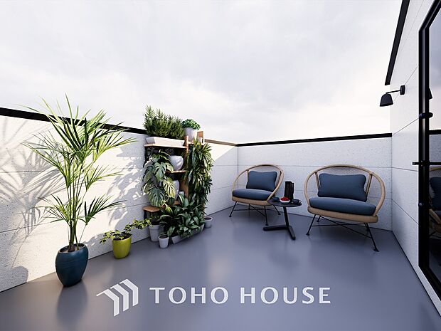 「透き通る青空の下で癒しの時を満喫する」(パース)ルーフバルコニーは、お庭よりも人目が気にならないプライベート空間です。BBQは勿論、夕焼けや星空など、豊かな空の表情もお楽しみいただけます。