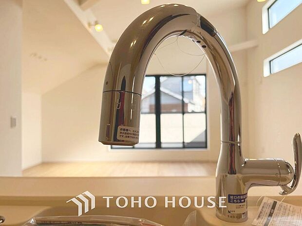 クリアな水が毎日使え、見た目にもスマートな浄水器一体型。お米を炊いたりする際には浄水機能をつかうこともできて、人気の商品です。