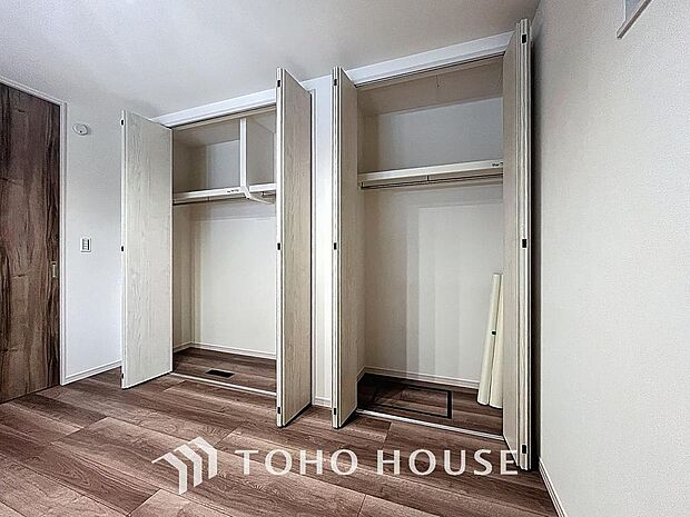 「収納」全ての居室にクローゼットを完備しております。