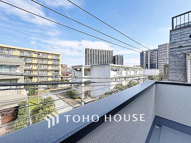 日が昇り、そして沈んでゆく・・・東京という都市が愛おしくなっていく。