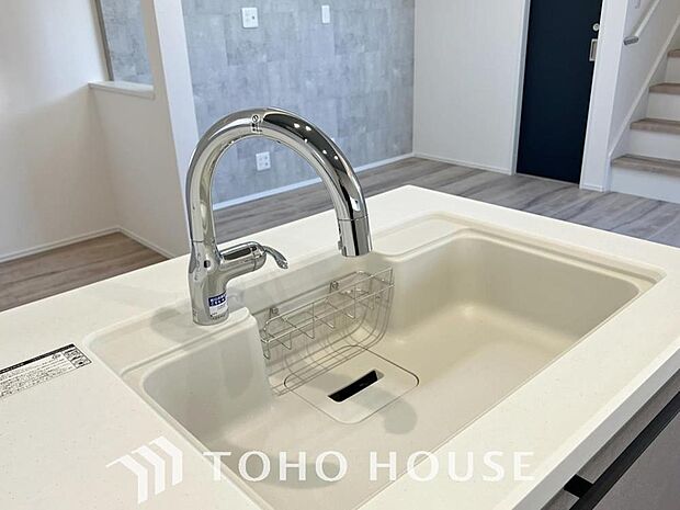 クリアな水が毎日使え、見た目にもスマートな浄水器一体型。お米を炊いたりする際には浄水機能をつかうこともできて、人気の商品です。