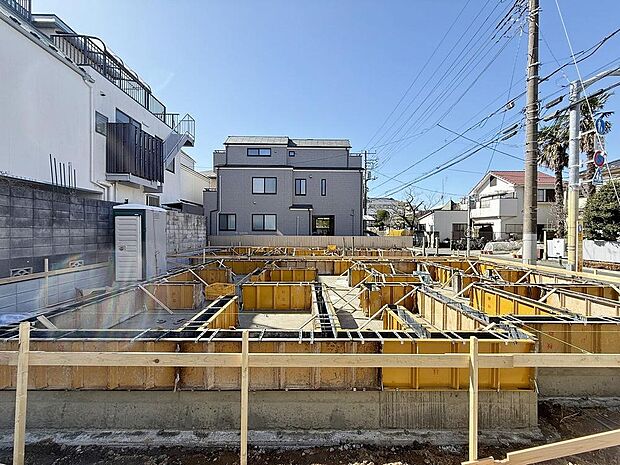 「現況」一日の中で多くの時間を過ごすことになる住まいだからこそ、いつも穏やかな空間であるように心掛け、「落ち着き」と「安らぎ」と「快適」を実現してくれます。