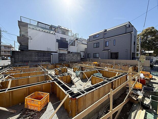 「現況」快適に過ごす条件は、一人ひとり違います。だからこそ飾り過ぎないシンプルな内装と偏り過ぎないデザインで統一しております。