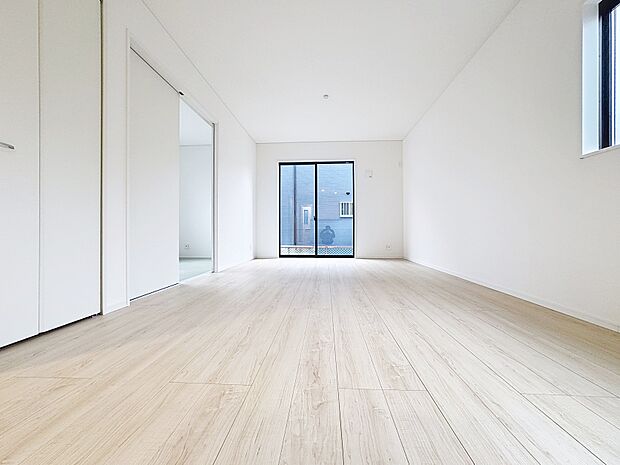 「自分らしい家造りを楽しめる」落ち着いたカラーコーディネートの室内。インテリアやファブリックで、オーナー様好みのテイストデザインを取り入れて頂けます。