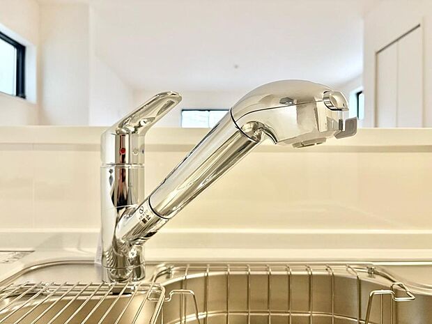 クリアな水が毎日使え、見た目にもスマートな浄水器一体型。お米を炊いたりする際には浄水機能をつかうこともできて、人気の商品です。
