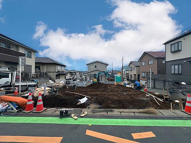 「~2階建て4LDK~」16帖えのLDK、豊富な収納、生活を彩る設備など、プラスワンのポイントが詰まった邸宅です。。