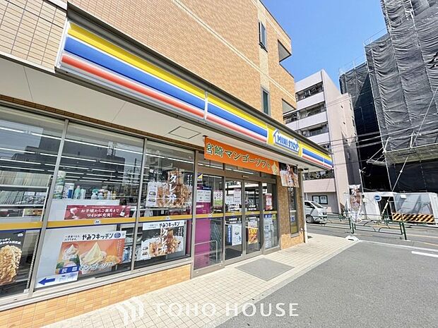 ミニストップ西小岩5丁目店まで約393m。