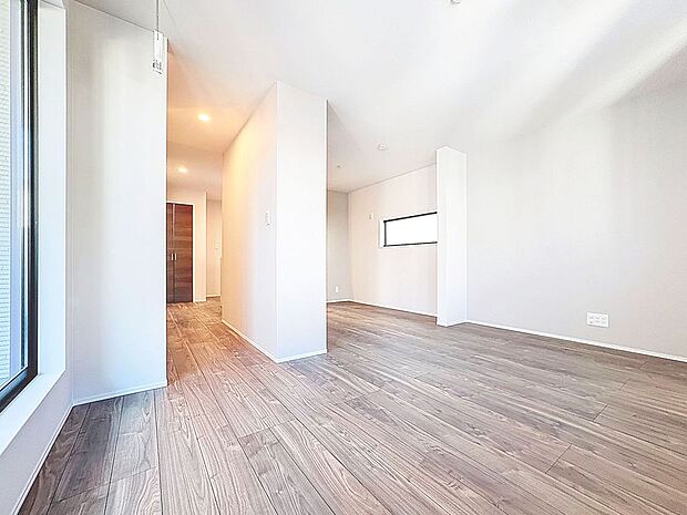 「17.9帖。ゆとりのLDK。。」17帖えのLDK、豊富な収納、生活を彩る設備など、プラスワンのポイントが詰まった邸宅です。。