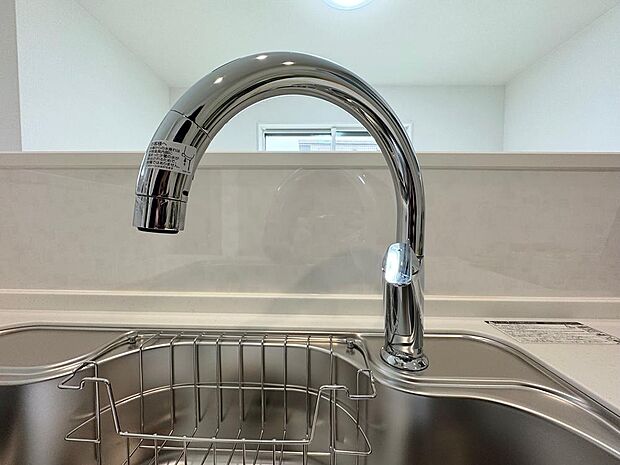 クリアな水が毎日使え、見た目にもスマートな浄水器一体型。お米を炊いたりする際には浄水機能をつかうこともできて、人気の商品です。