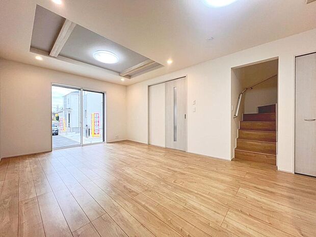 「自分らしい家造りを楽しめる」落ち着いたカラーコーディネートの室内。インテリアやファブリックで、オーナー様好みのテイストデザインを取り入れて頂けます。