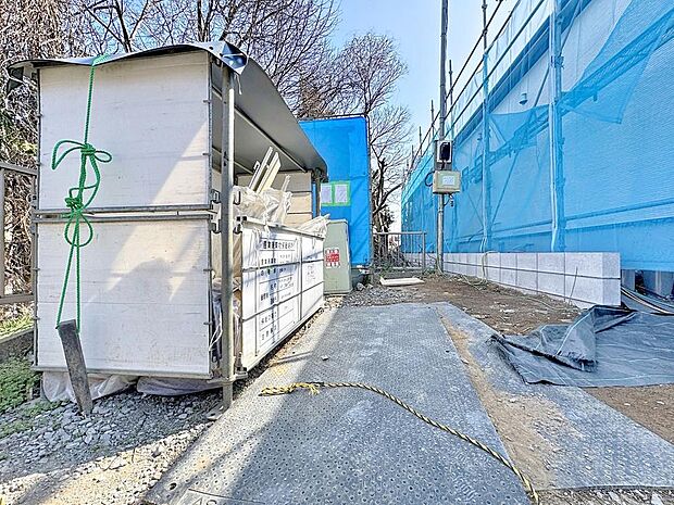 「駐車場」3台駐車可能