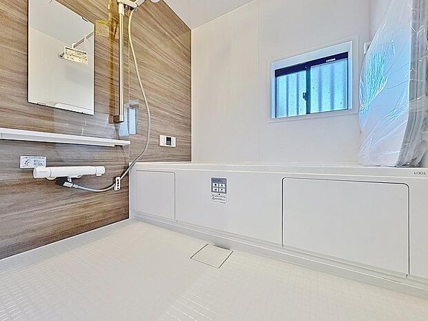 「一日の疲れをリフレッシュ。快適バスルーム。」癒しの空間バスルームです。天気に左右されずに洗濯物を乾かせる、浴室乾燥機・オートバス機能付きです。