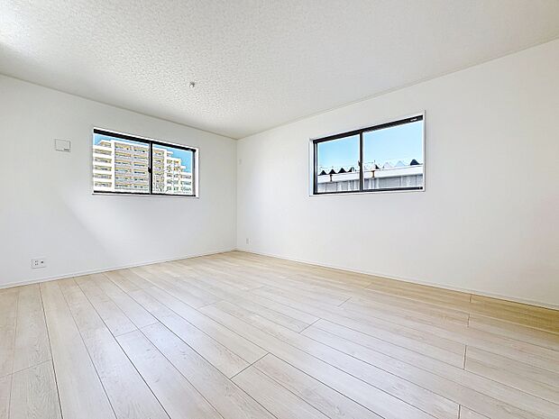 「憩いの場リビング」くつろぎを愉しむリビングルームは憩いの場となります。リビングとダイニングの空間機能を活かし、巧みに使い分ける発想が、ライフスタイルに新しいゆとりをもたらします。