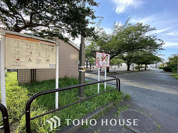 足立区立千住スポーツ公園まで約381m。