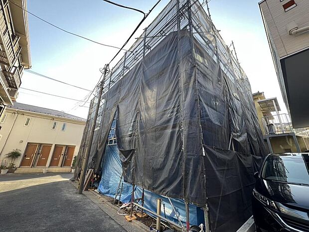 「建物面積111平米、土地面積84平米。」居室を最大限にお使い頂けるように収納スペースが豊富な造りの住まい。