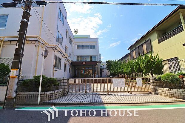 瑞江小学校まで約341m。