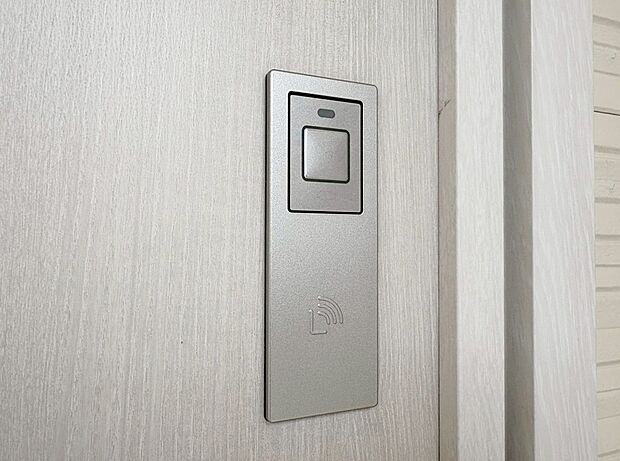 「タッチキー」