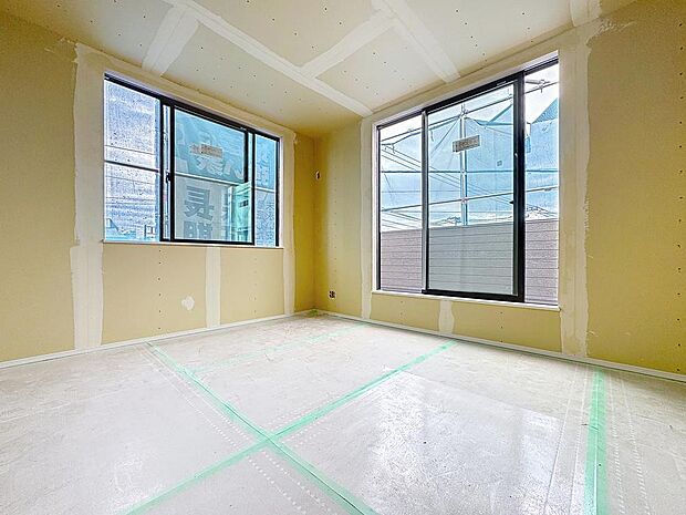 「約7帖の主寝室。(現況)」ゆったりと安らげるゆとりのある主寝室。暮らしの安らぎもより深まります。