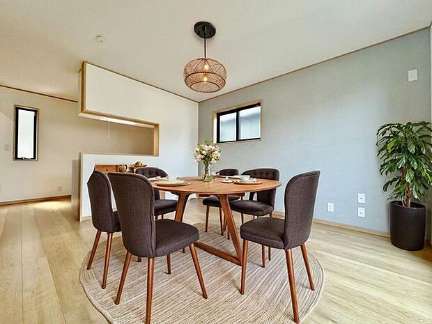 「リビングダイニング」（画像内の家電・家具等はCGです。本物件には付帯されません）