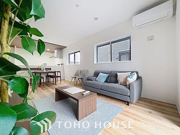 「自分らしい家造りを楽しめる」落ち着いたカラーコーディネートの室内。インテリアやファブリックで、オーナー様好みのテイストデザインを取り入れて頂けます。