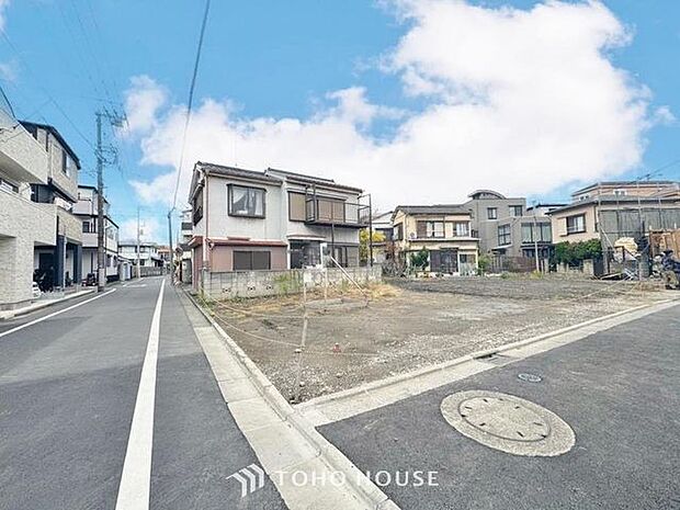 「現況」物件の陽当りや通風・仕様設備やお部屋の大きさの比較、近隣・周辺環境や街並みなど、資料には掲載していない情報が現地にはたくさんあります。　是非一度、現地をご確認ください。