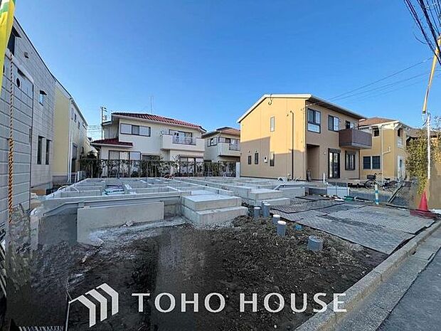 「現況」街並みや周辺の環境に呼応しながら、美しく、そして毎日の暮らしを考慮した機能性の高い住まい。