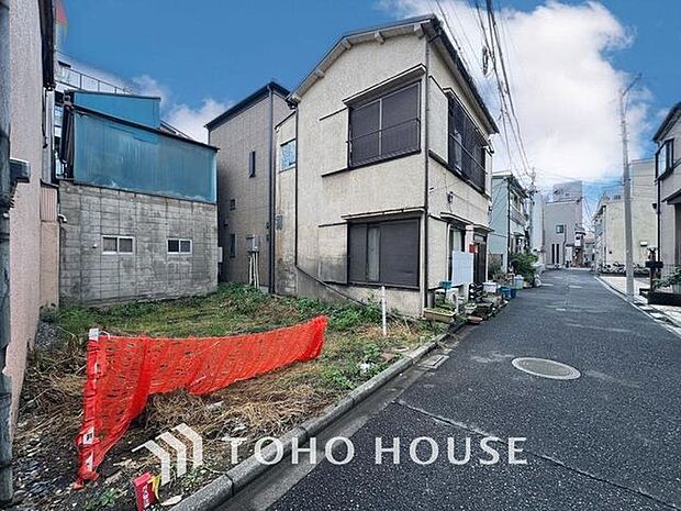 「現況」快適に過ごす条件は、一人ひとり違います。だからこそ飾り過ぎないシンプルな内装と偏り過ぎないデザインで統一しております。居住していく中でオーナー様だけの「マイホーム」に創り上げて下さい。