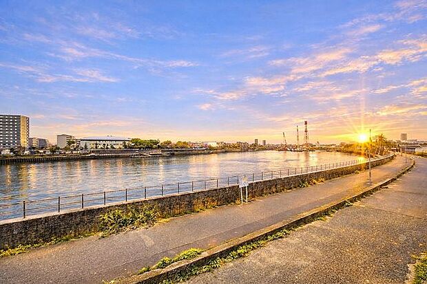 「眺望」心地よい風を感じながら、青空を眺め一息つくことのできる住空間です。