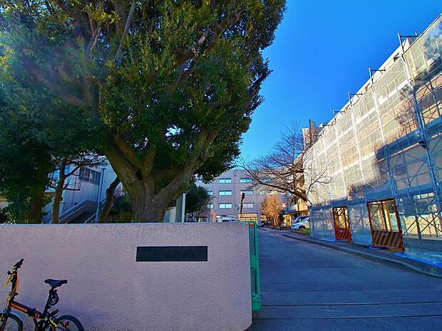 船橋市立習志野台第二小学校 284m