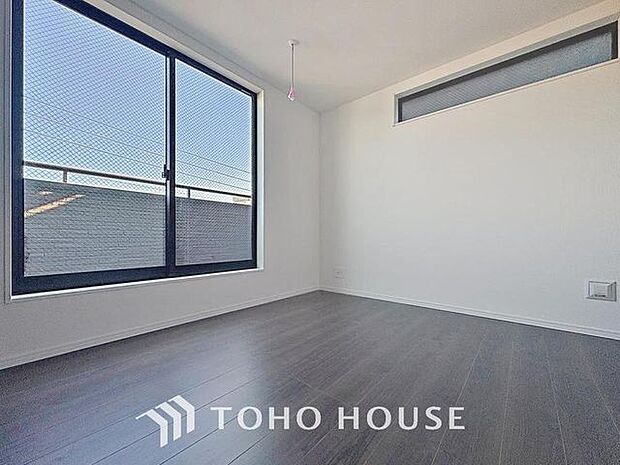 「約5.7帖の居室。」ゆったりと安らげるゆとりのある主寝室。暮らしの安らぎもより深まります。