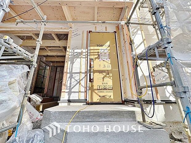 ダウンライトを使用しお洒落に演出。帰りたくなる家をテーマに設計。いつも「人」と「家」の間に・・・。