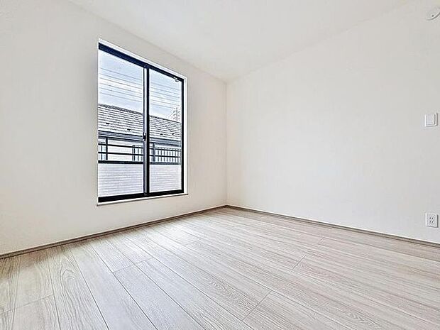 「心地よい空間」ほっと一息つけるような、安心して寛げる雰囲気の空間です。シンプルな内装は、時が経ちニーズが変わっても、フレキシブルに活用頂けます。