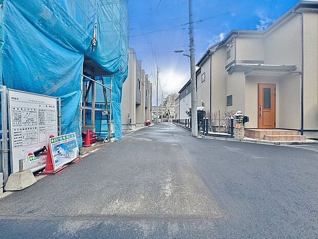 前面道路　南側　約4.6m　公道