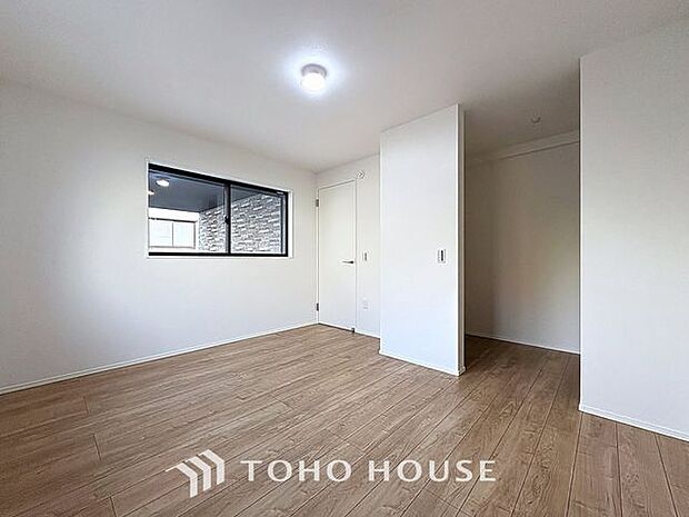 生活感を感じない空間では落ち着く事はできません。絶妙な雰囲気、配色、素材感を意識してコーディネート。