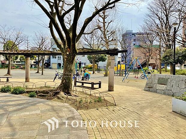 足立区立稗田公園まで約1109m