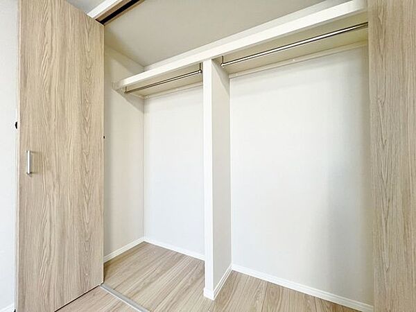 「収納」全ての居室にクローゼットを完備しております。