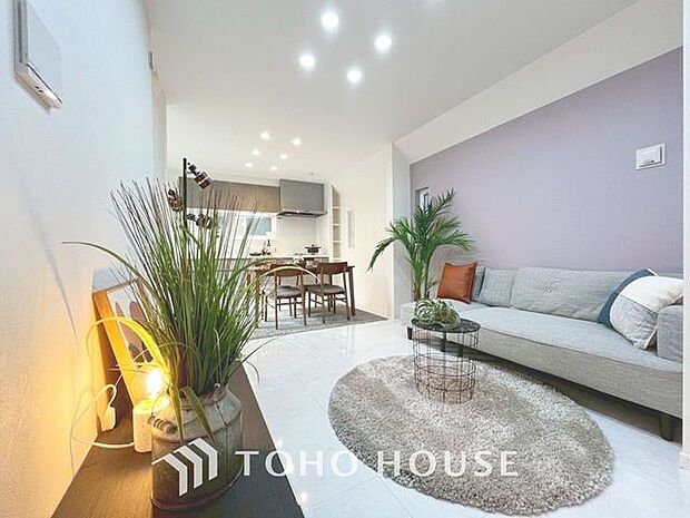 家は、ただ生活する場ではなく、笑顔の毎日、安らぎの日々のために、暮らしを愉しく、快適にする場所。