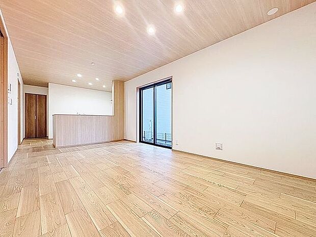 「寛ぎの空間リビング」毎日過ごす場所だからこそ、飽きのこないデザインが大事。本当に欲しい「寛げる空間」を実感して頂けます。