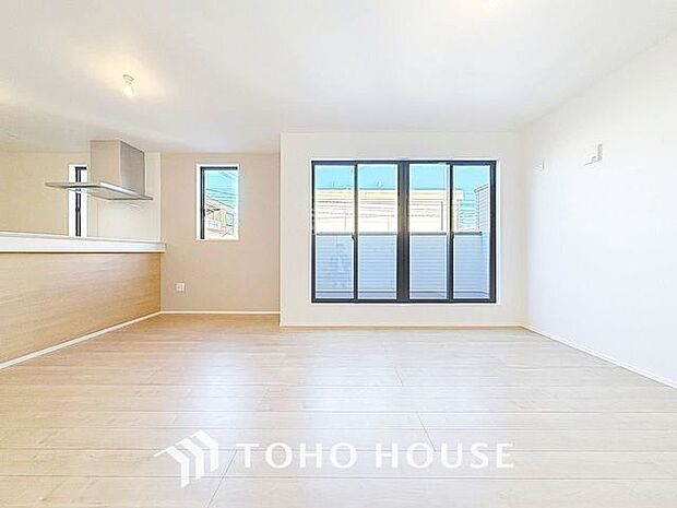 家は、ただ生活する場ではなく、笑顔の毎日、安らぎの日々のために、暮らしを愉しく、快適にする場所。